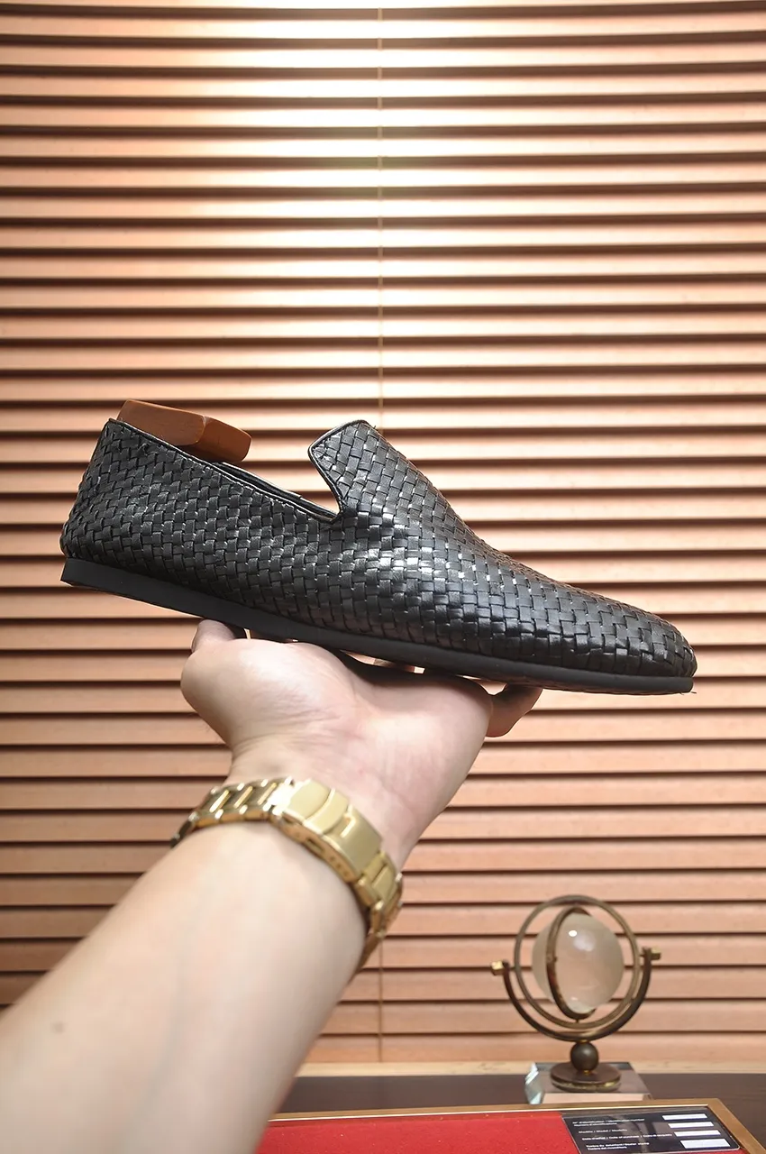 Men's shoes 💰600💶 [Botteg Venetta (BV)] (wallet shoes) exclusive new model official website new model The upper is made of high-quality top calfskin. Delicate feel and flowing luxurious texture. Tailored for refined men to create a noble aura. Detailed and regular Mark hand-stitching. Smooth lines. Full cowhide lining, comfortable to wash off sweat. 38-44